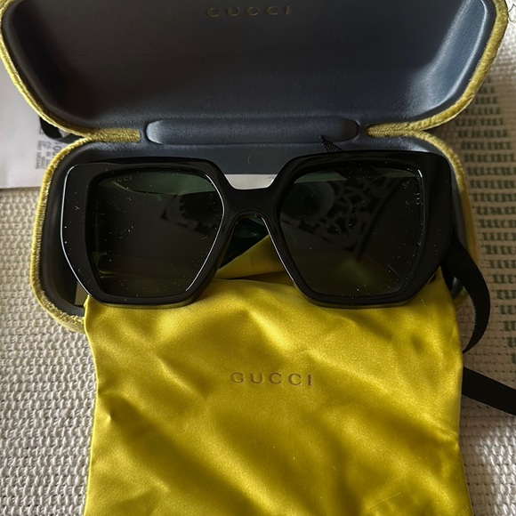 NWOT Authentic Gucci sunglasses! - Picture 1 of 6
